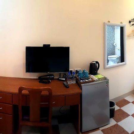J. Home Καοσιούνγκ Εξωτερικό φωτογραφία