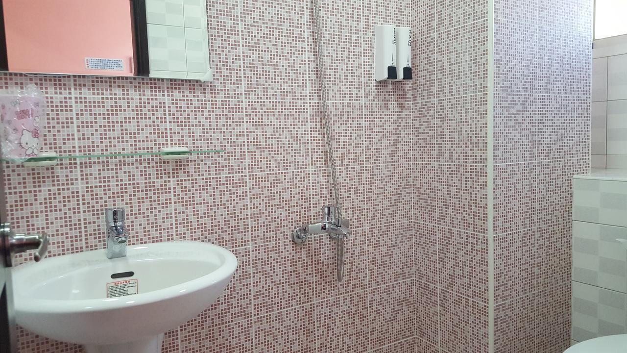 J. Home Καοσιούνγκ Εξωτερικό φωτογραφία